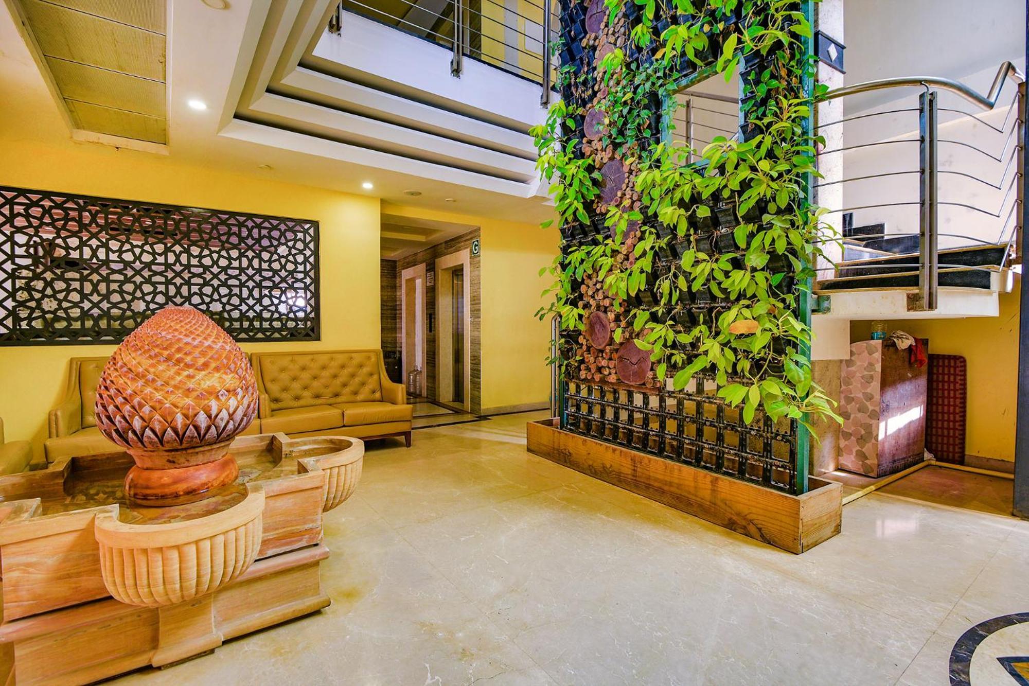 Fabhotel Phoenix Resorts - Nr M Chinnaswamy Stadium Bangalore Exterior foto